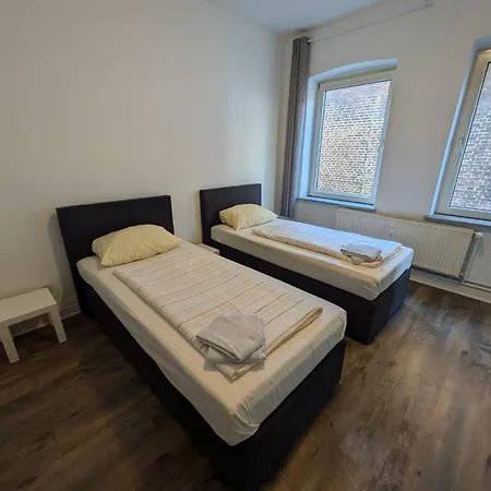 Zentrale City Apartments - Optimal Fuer Kurz- Oder Langzeitaufenthalte Neumünster Exterior foto