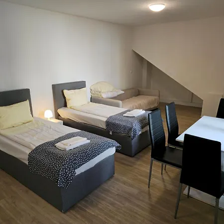Zentrale City Apartments - Optimal Fuer Kurz- Oder Langzeitaufenthalte Neumünster Exterior foto