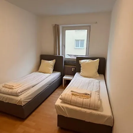 Zentrale City Apartments - Optimal Fuer Kurz- Oder Langzeitaufenthalte Neumünster Exterior foto