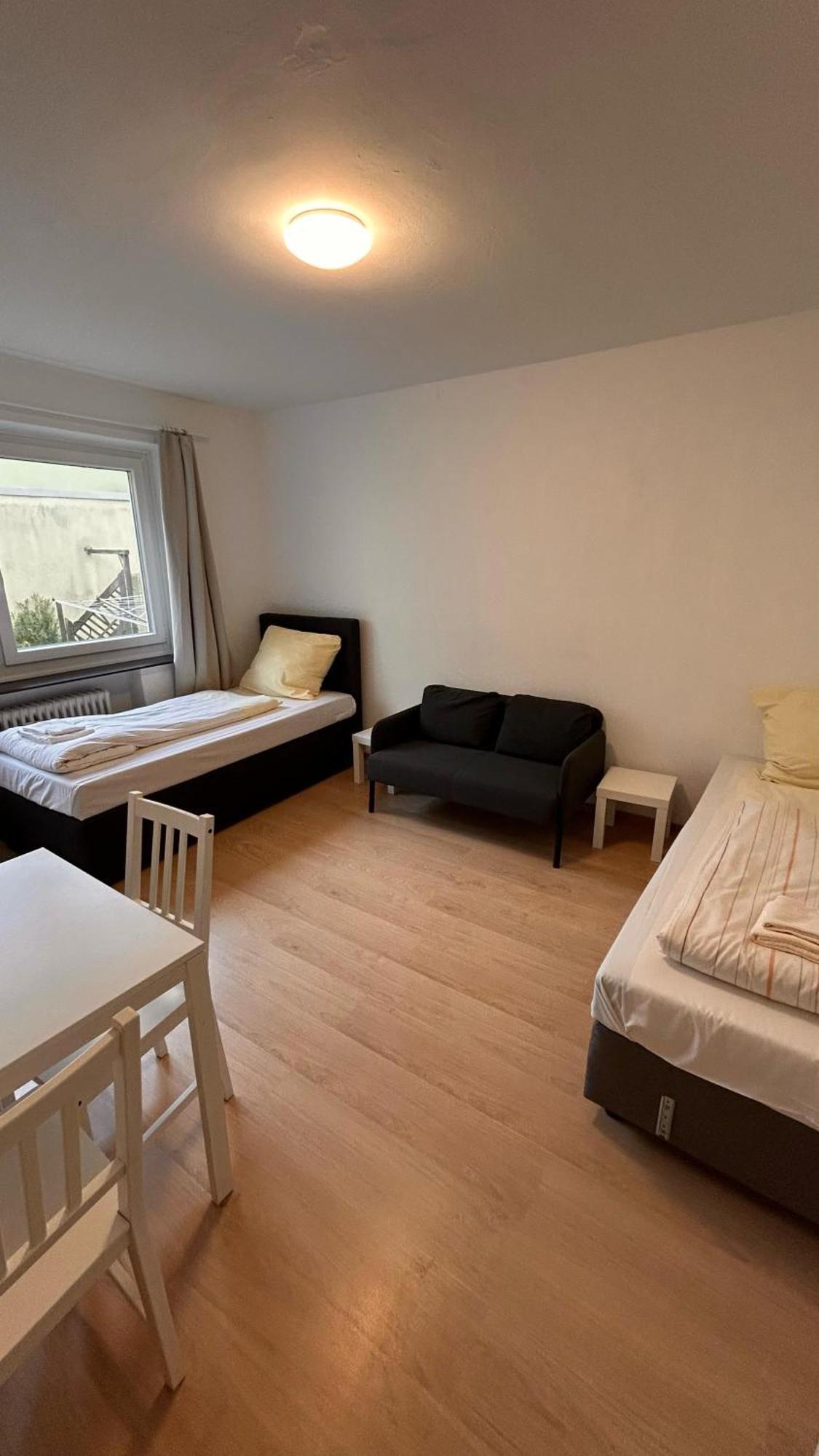 Apartament Zentrale - Optimal Fuer Kurz- Oder Langzeitaufenthalte Neumünster