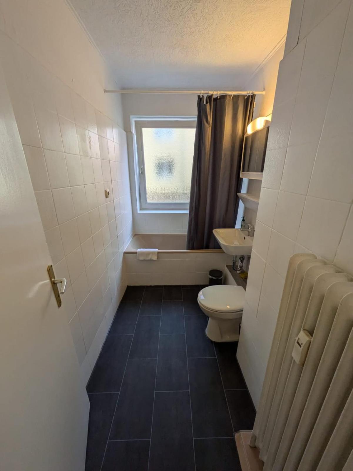 Zentrale - Optimal Fuer Kurz- Oder Langzeitaufenthalte Apartment Neumuenster